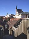 Český Krumlov, Plešivecké schody, v pozadí kostel sv. Víta